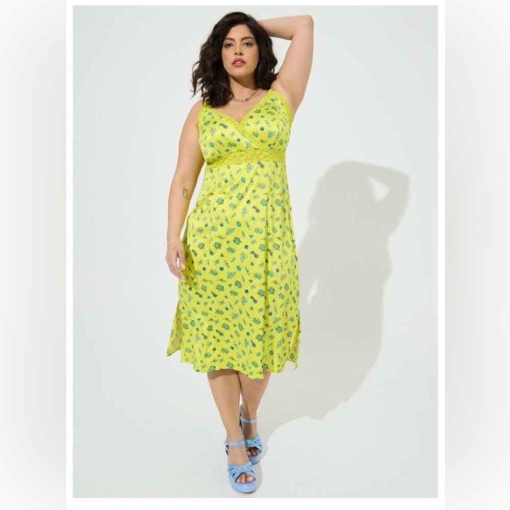 Betsey Johnson x Torrid Bright Yellow Dress Tattoo Retro Graphics NWT Size 12